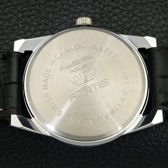 Vintage 1988 Fortis Manual Mens Silver Watch W/Leather Strap & Red accents - Picture 8 of 9